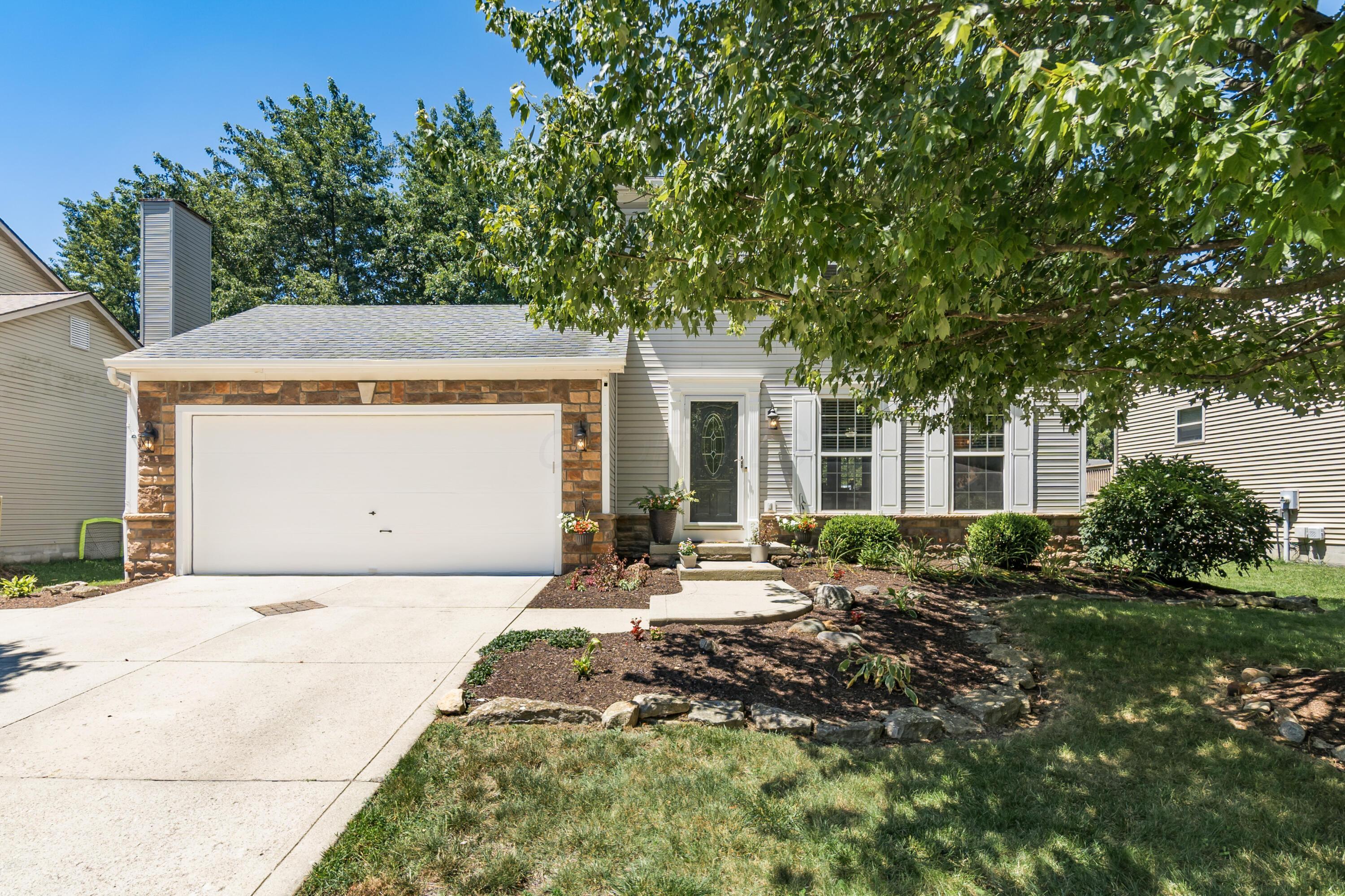 Property Photo: 451 Durham Lane OH 43015