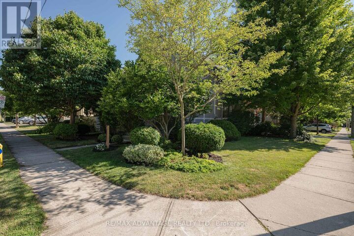 Property Photo: 110 Marley Place ON N6C 1S8