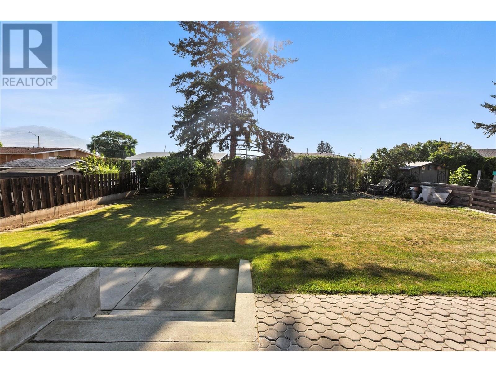 Property Photo:  781 Kelly Drive  BC V2B 4G5 