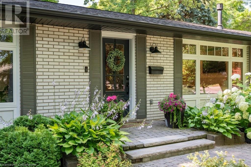 Photo de la propriété:  380 Abbott Road  ON L7N 1Z3 