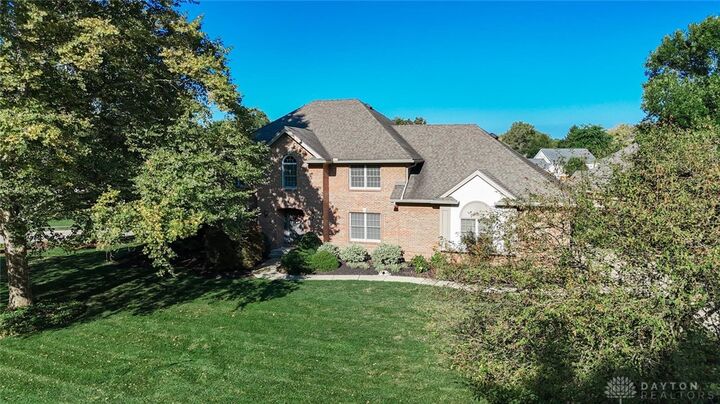 Property Photo: 9139 Indian Springs Court OH 45458