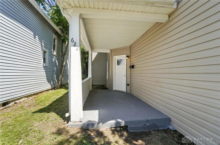 Property Photo:  622 S Lowry Avenue  OH 45506 