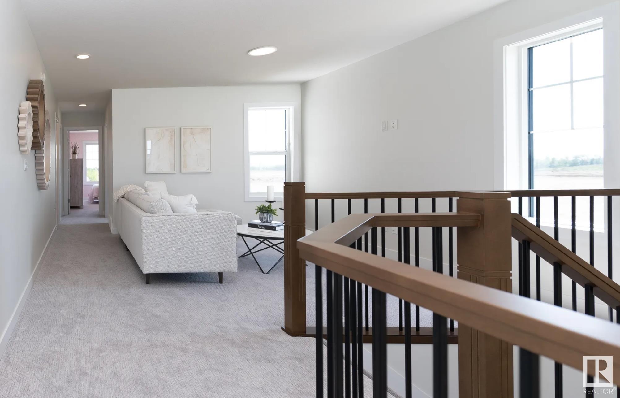 Photo de la propriété:  3306 Roy Brown Way NW  AB T5E 6Z9 