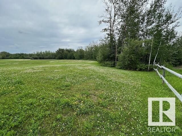 Property Photo: 52257 Range Road 231 19 AB T8B 1A7