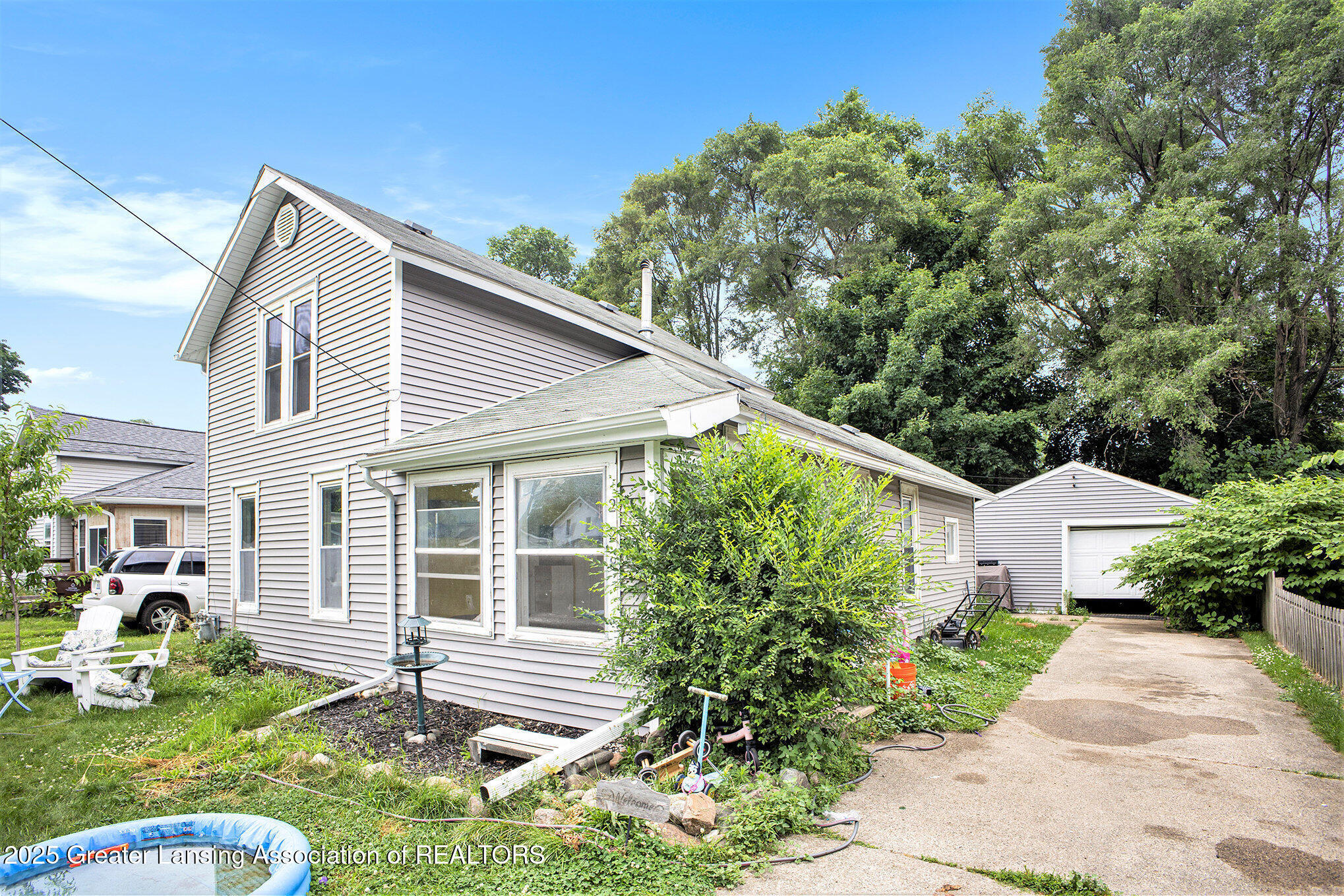 Property Photo: 228 W Pearl Street MI 48866