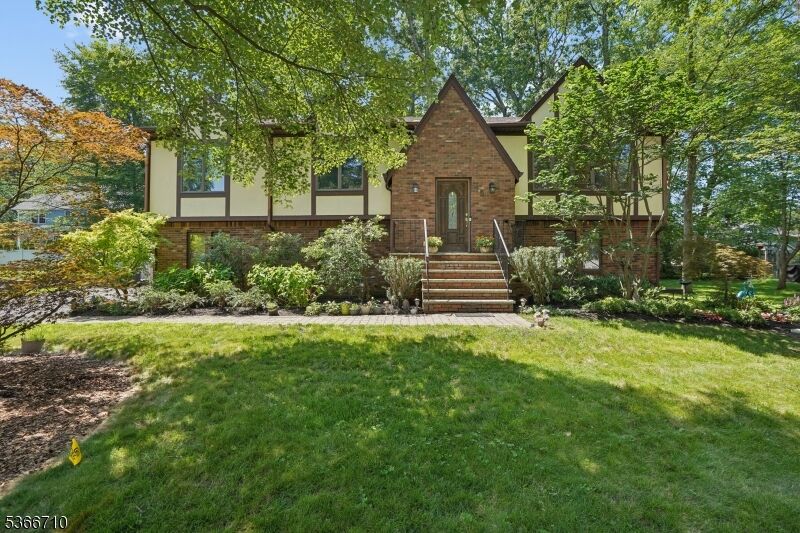 Property Photo: 15 Woglum Pl NJ 07922
