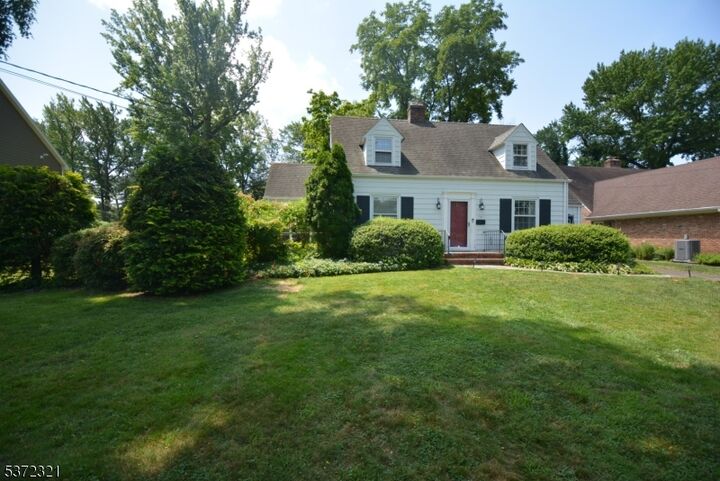 Property Photo: 75 Westfield Rd NJ 07023