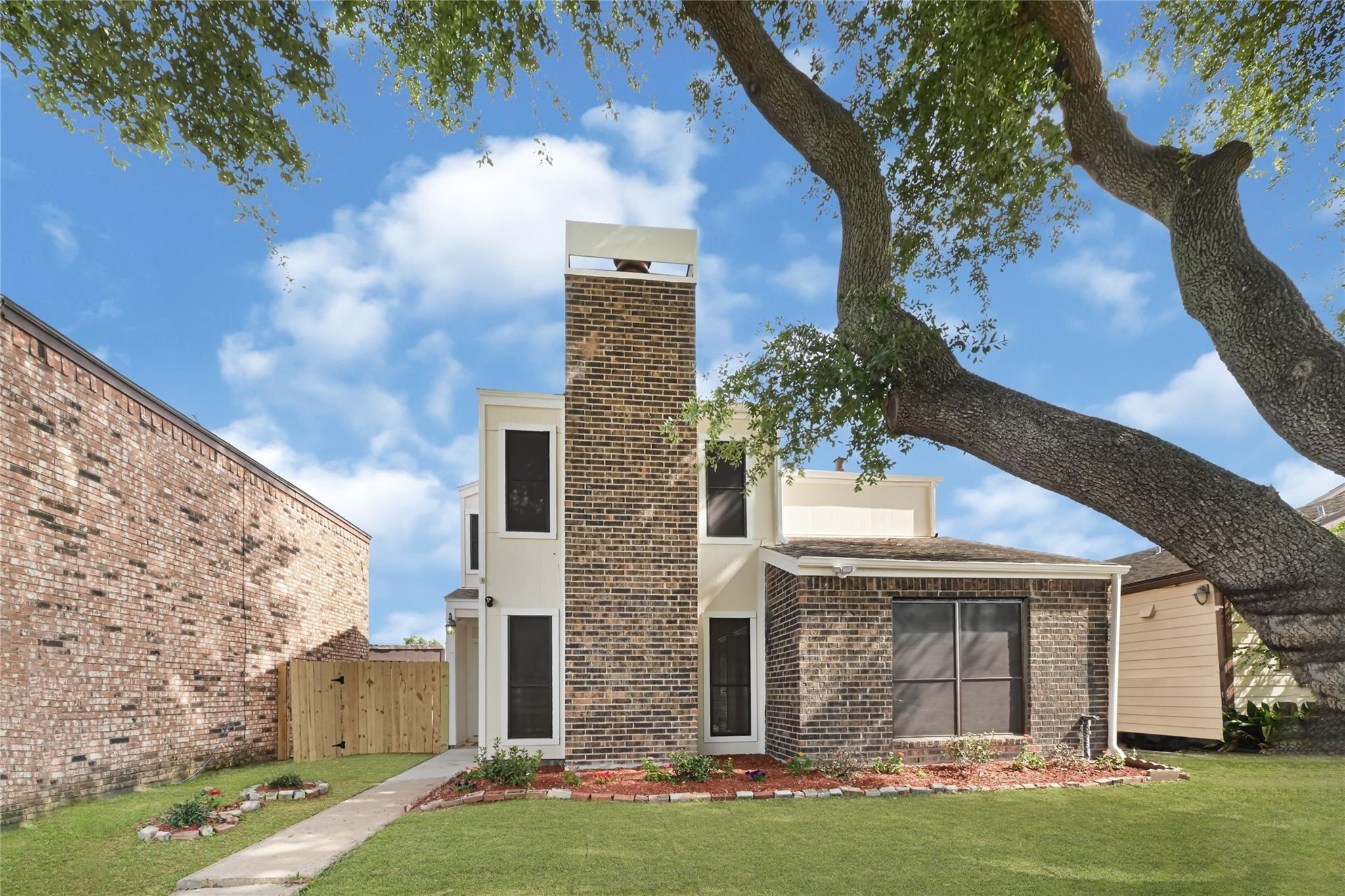Property Photo: 6326 Cambridge Glen Lane TX 77035