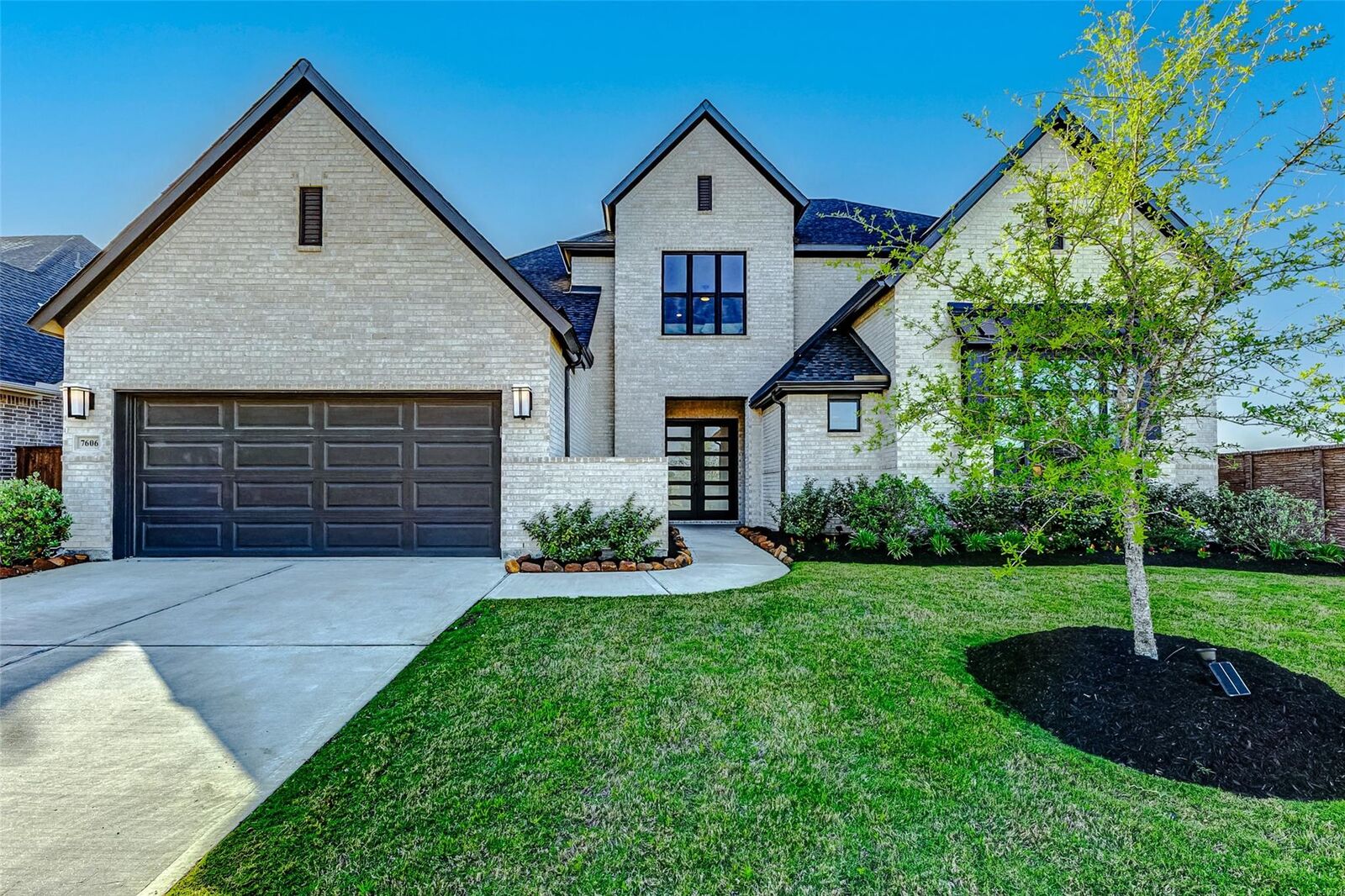 Property Photo:  7606 Redwoods Forest Drive  TX 77493 