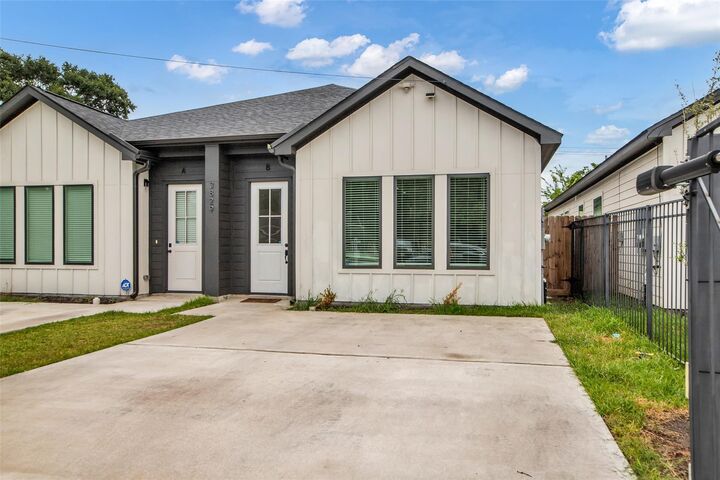 Property Photo:  3829 Goodhope Street B  TX 77021 