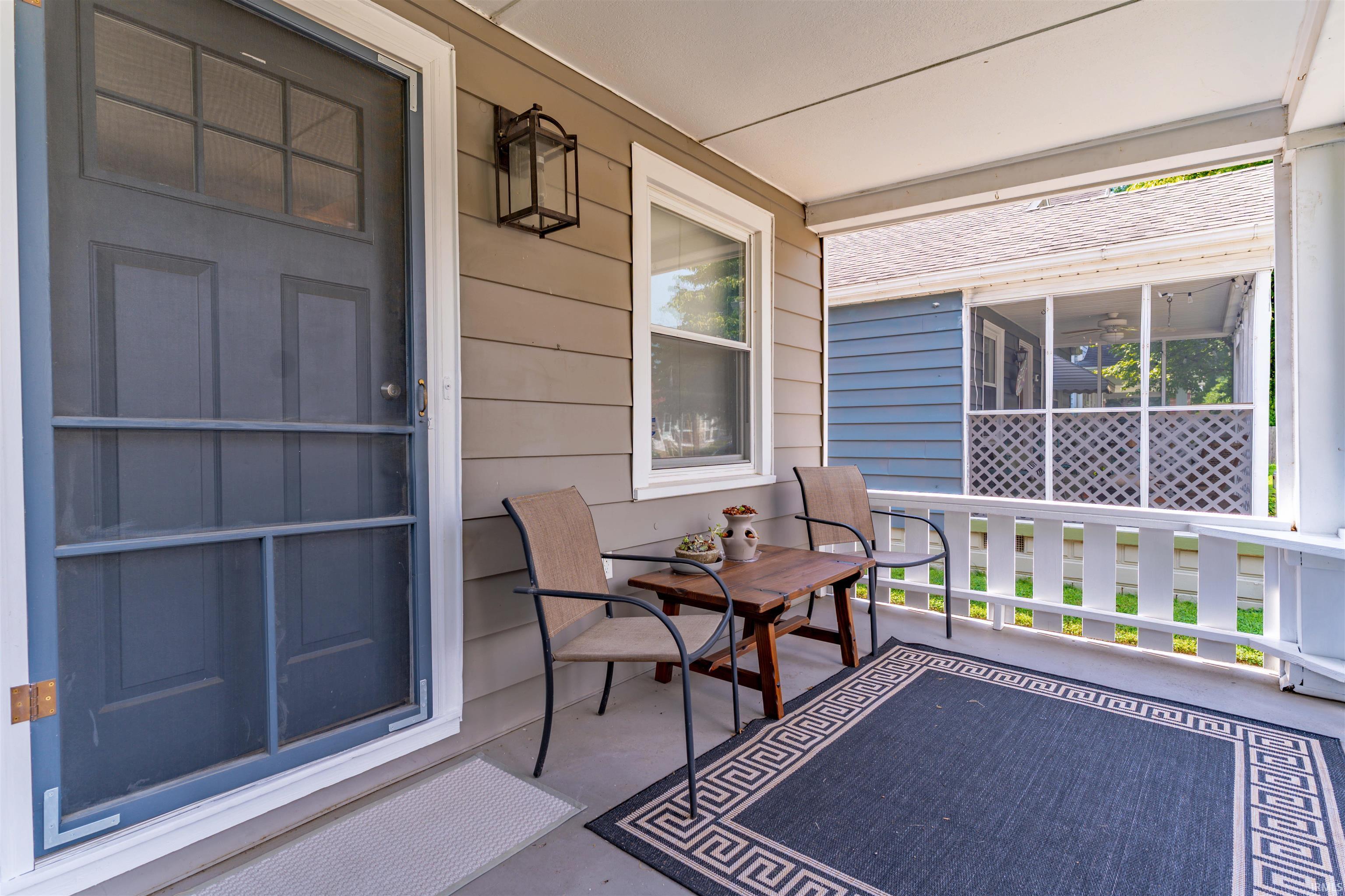 Property Photo:  724 Bennighof Avenue  IN 47714 