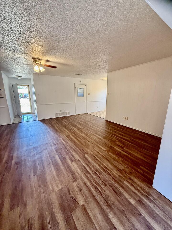 Property Photo: 4404 52nd Street TX 79414