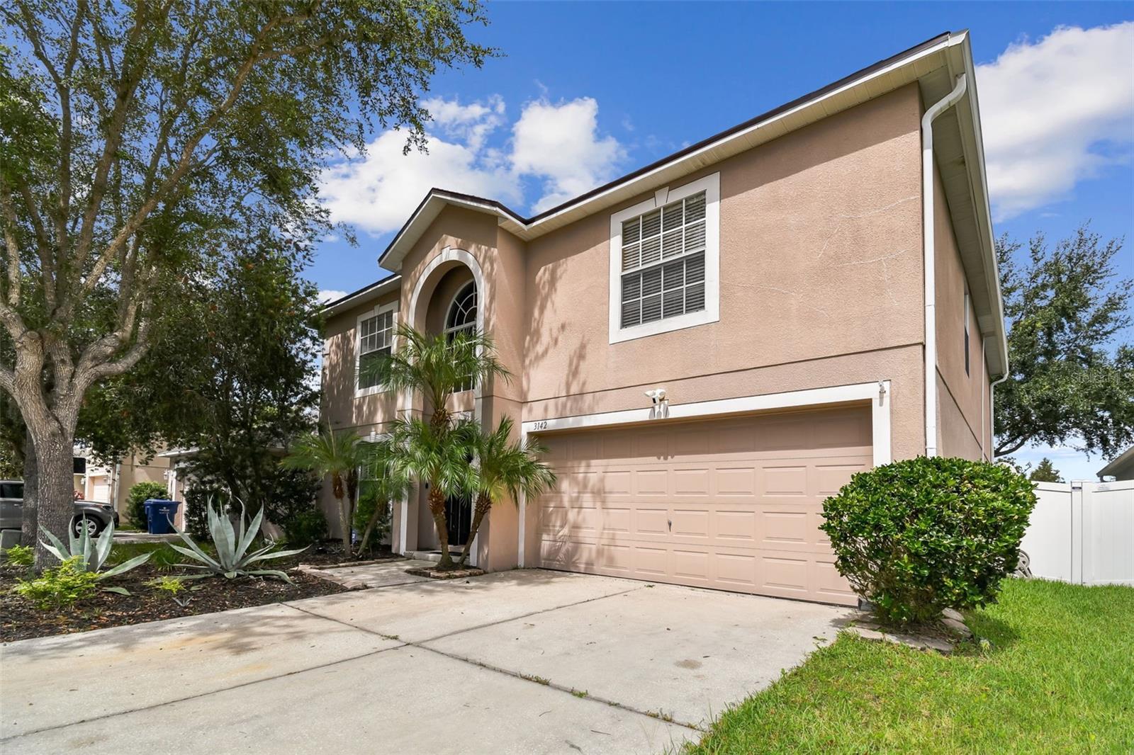 Property Photo: 3142 Bellericay Lane FL 34638