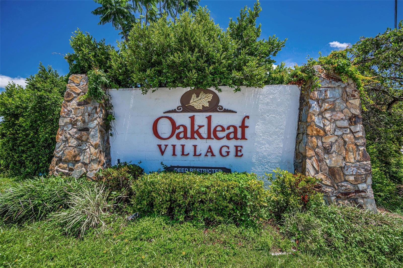 Property Photo: 505 Whispering Oak Drive FL 34689