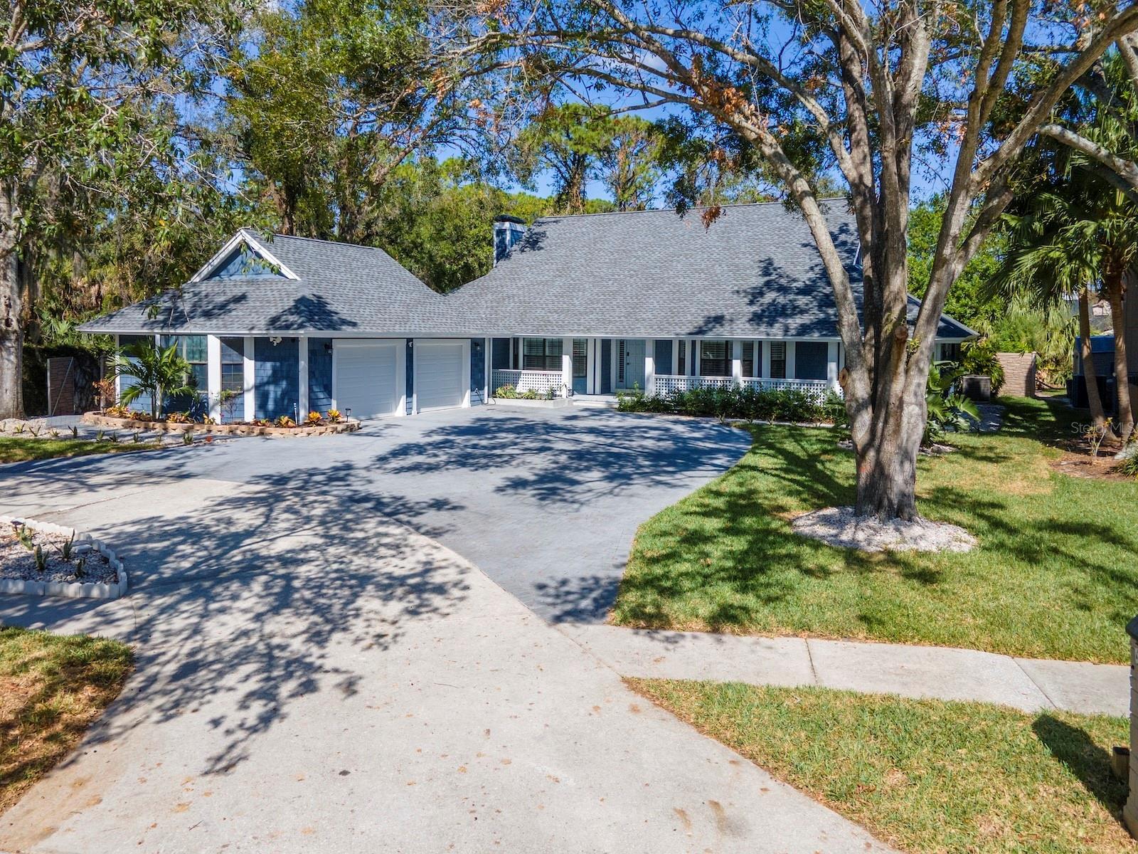Property Photo: 4202 Deepwater Lane FL 33615