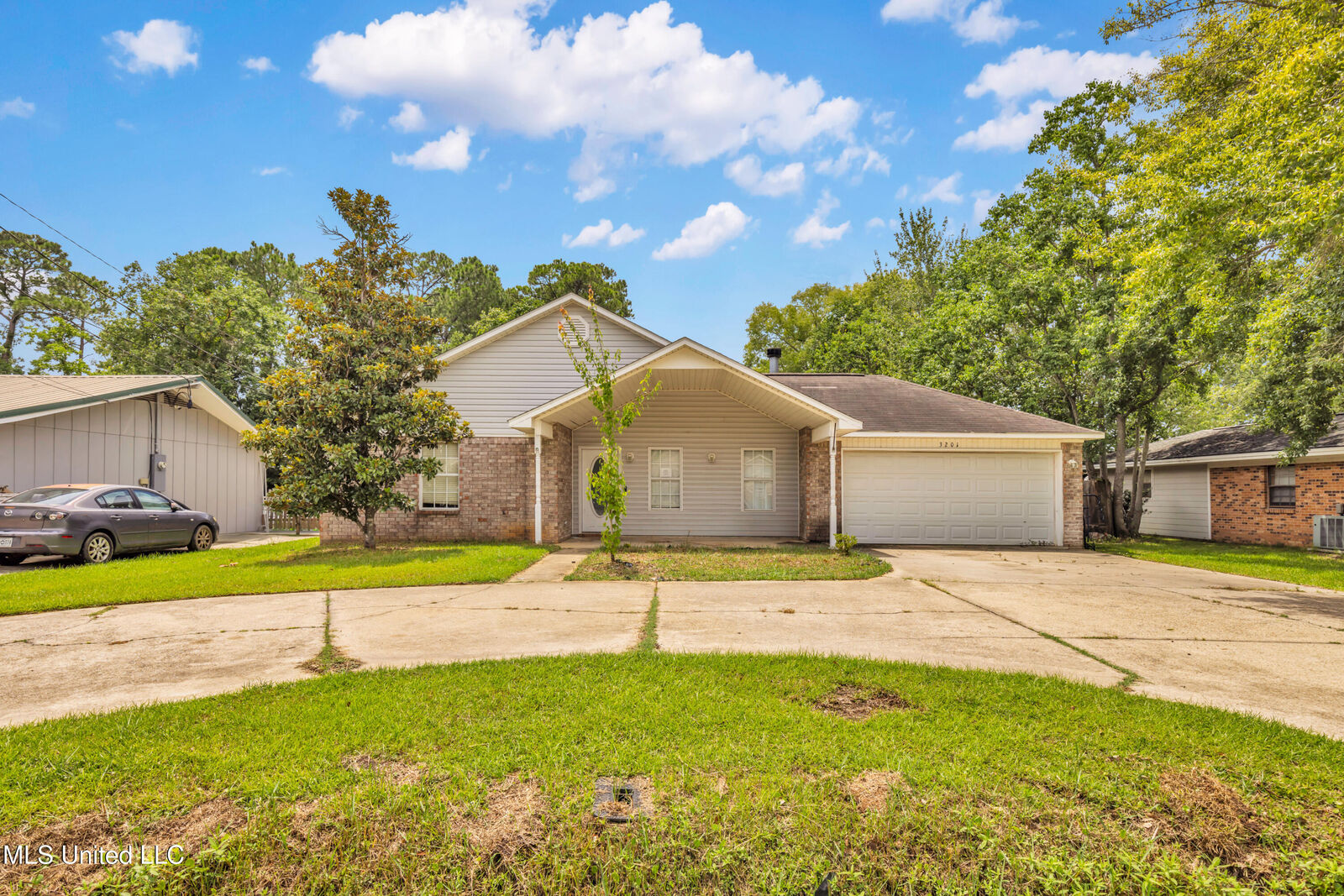 Property Photo:  3201 Beachview Drive  MS 39564 
