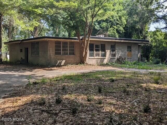 Property Photo:  1831 Upper River Road  GA 31211 