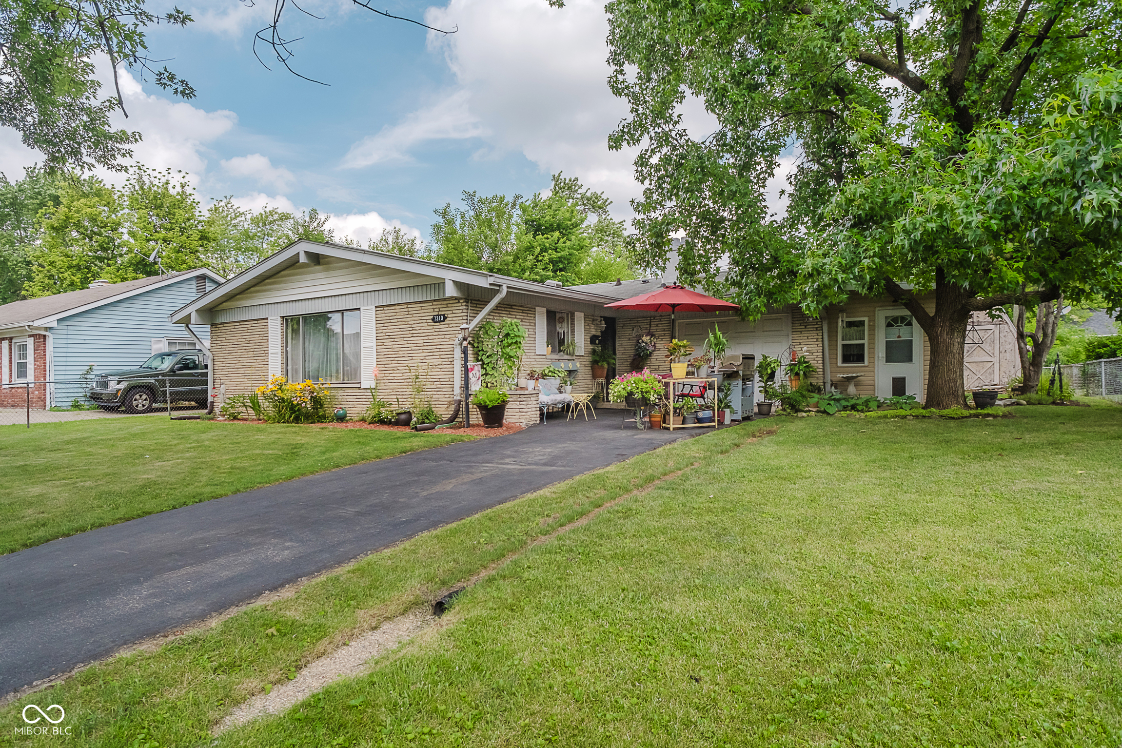 Property Photo: 7310 E 50th Street IN 46226