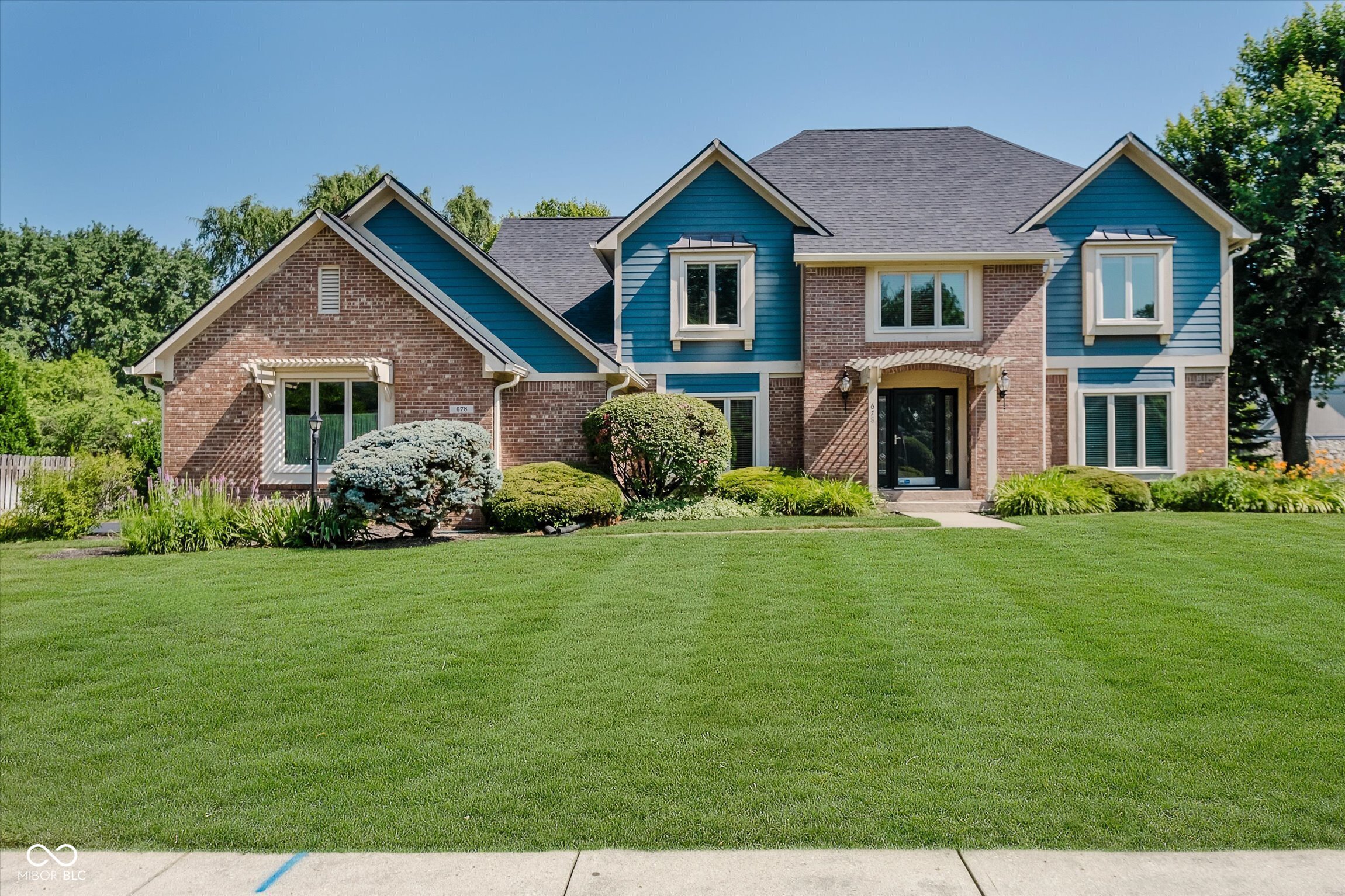 678 Smokey Lane  Carmel IN 46033 photo