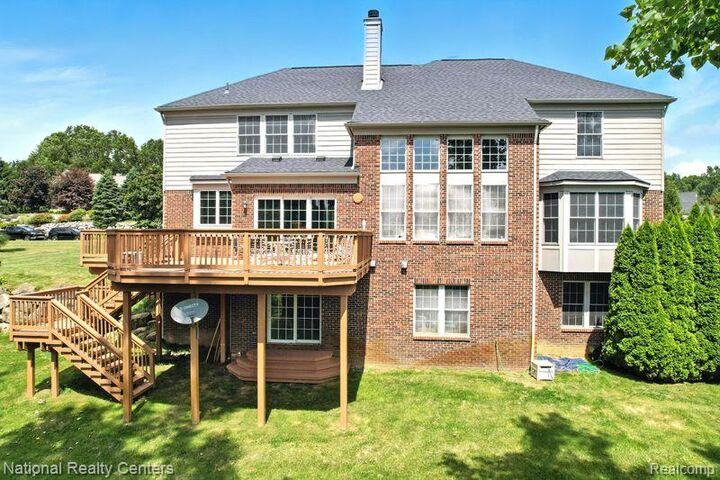 Property Photo:  9058 Ridgefield Drive  MI 48114 4981 