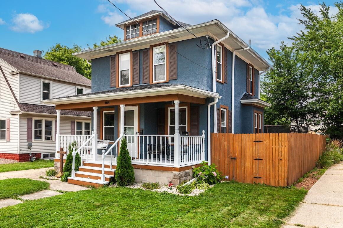 Property Photo:  408 W Newhall Ave  WI 53186 