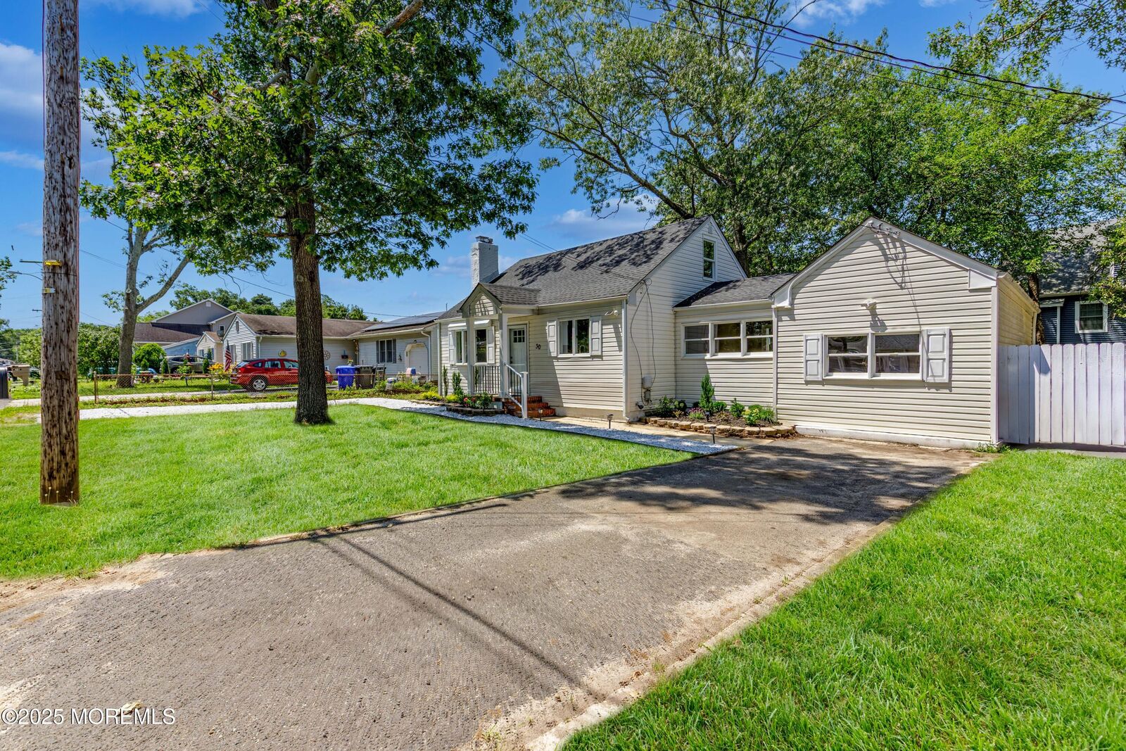 Property Photo: 30 Stuyvesant Road NJ 08723