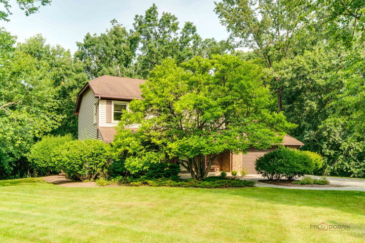 Property Photo:  1758 Lexington Road  IL 60048 