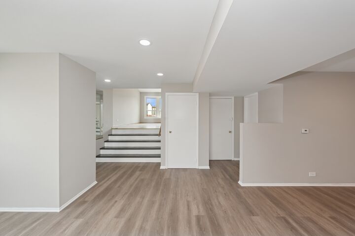 Property Photo: 9354 Twin Oaks Lane IL 60016