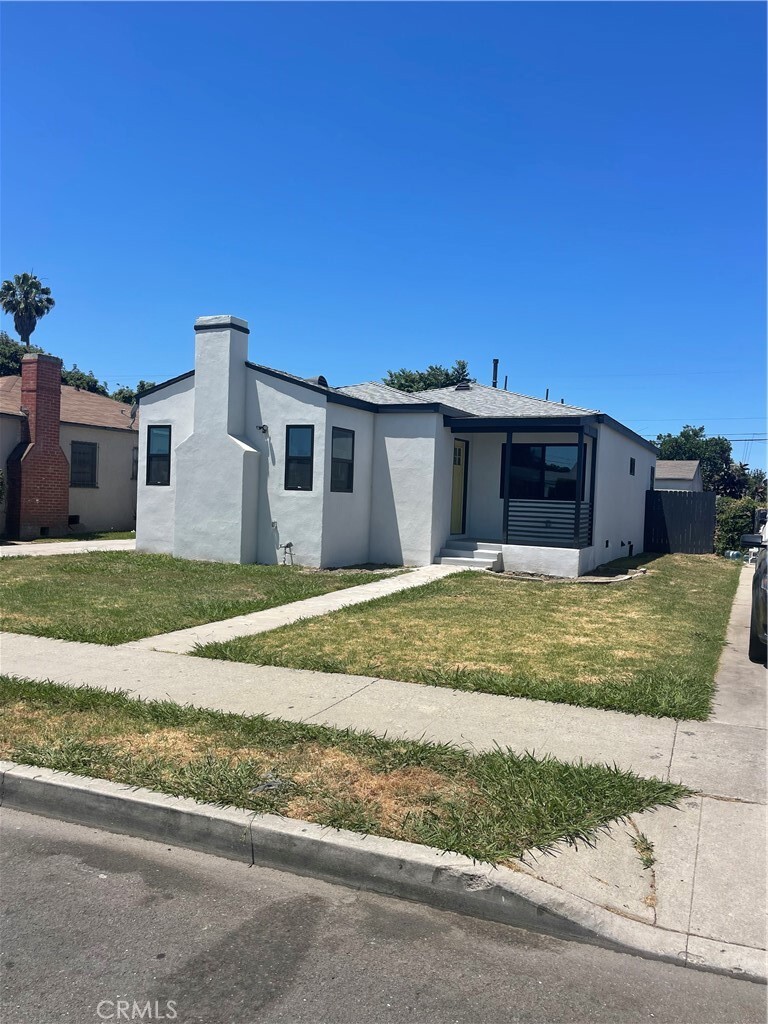Property Photo: 509 S Pearl Avenue CA 90221
