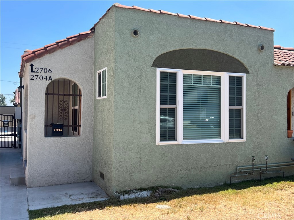Property Photo:  2704 Grand Avenue  CA 91801 