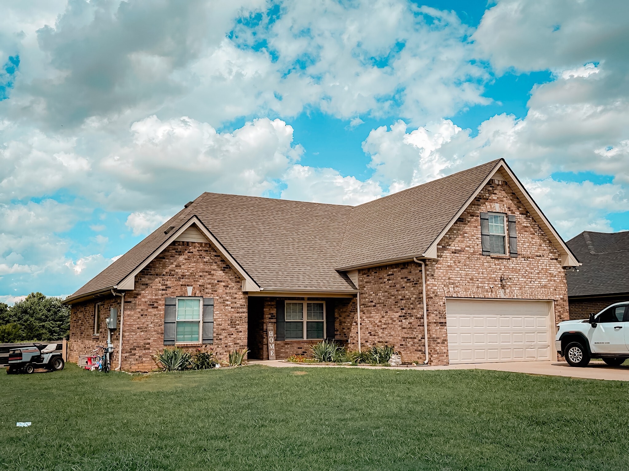 Property Photo: 2929 Dusenburg Dr TN 37037