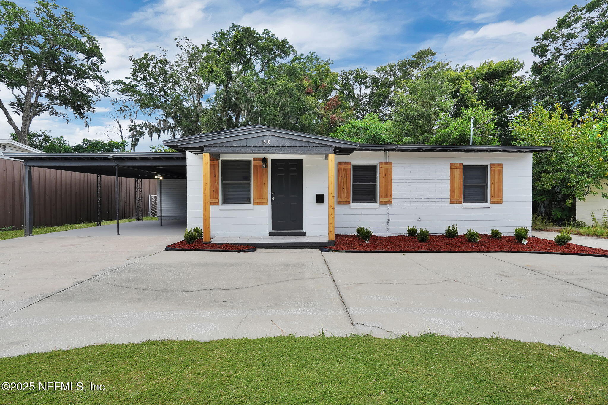 Property Photo:  1916 University Boulevard N  FL 32211 