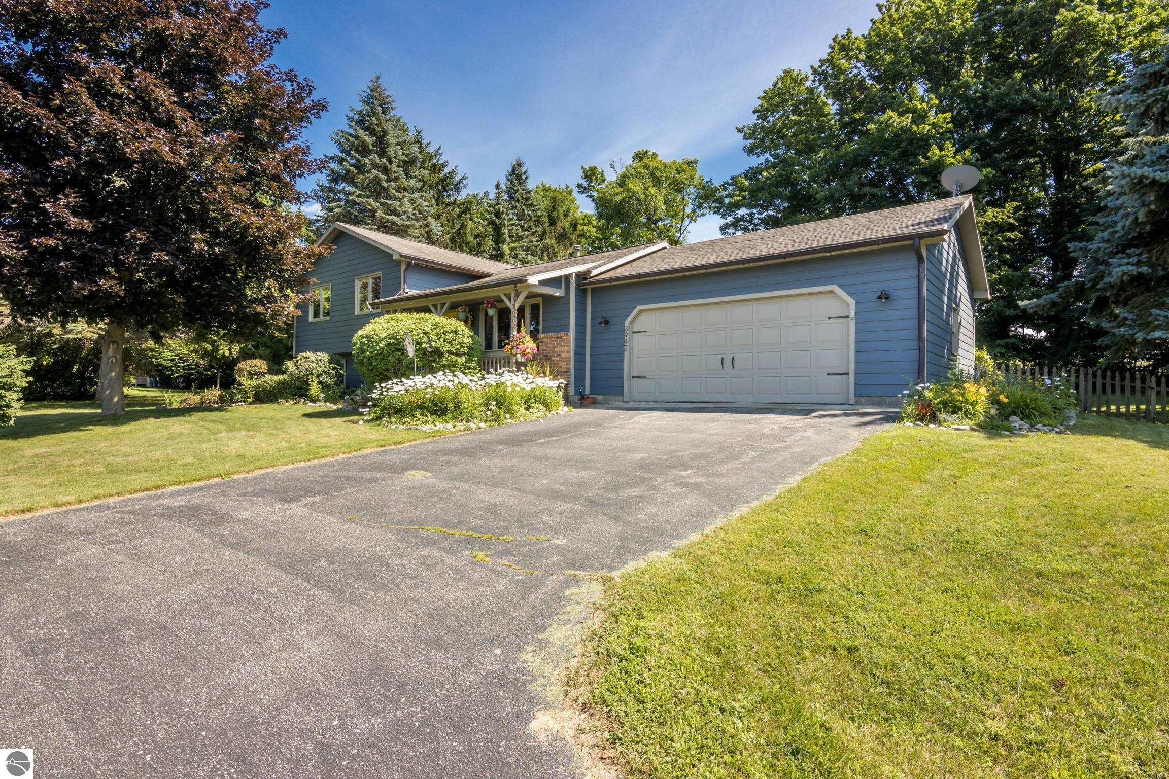 Property Photo: 3942 Havenhill Lane MI 49690