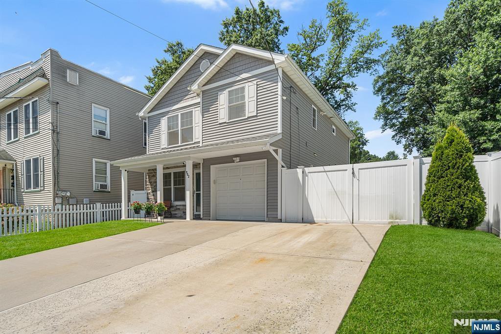 Property Photo:  902 Spruce Street  NJ 07203 