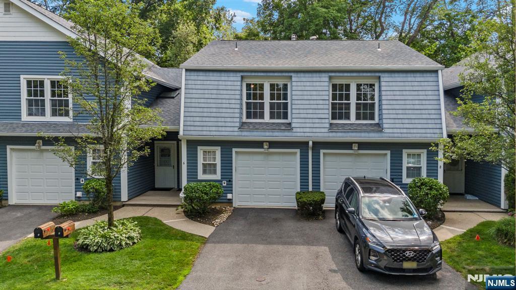 6 Crestwood Mews  Allendale NJ 07401 photo
