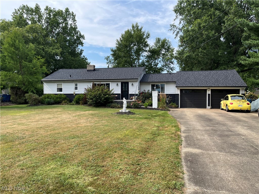 Property Photo: 3205 Shellhart Road OH 44203