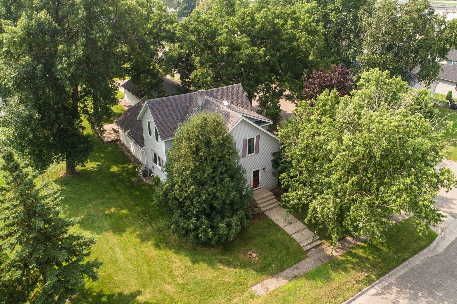 Property Photo: 201 Alaska Avenue MN 56339