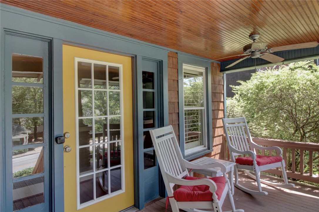 220 W Lafayette Street  Fayetteville AR 72701 photo