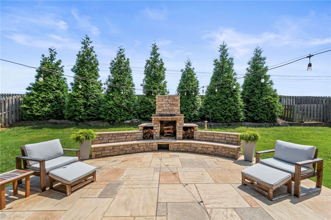 Property Photo: 5617 Chadwick Drive AR 72758