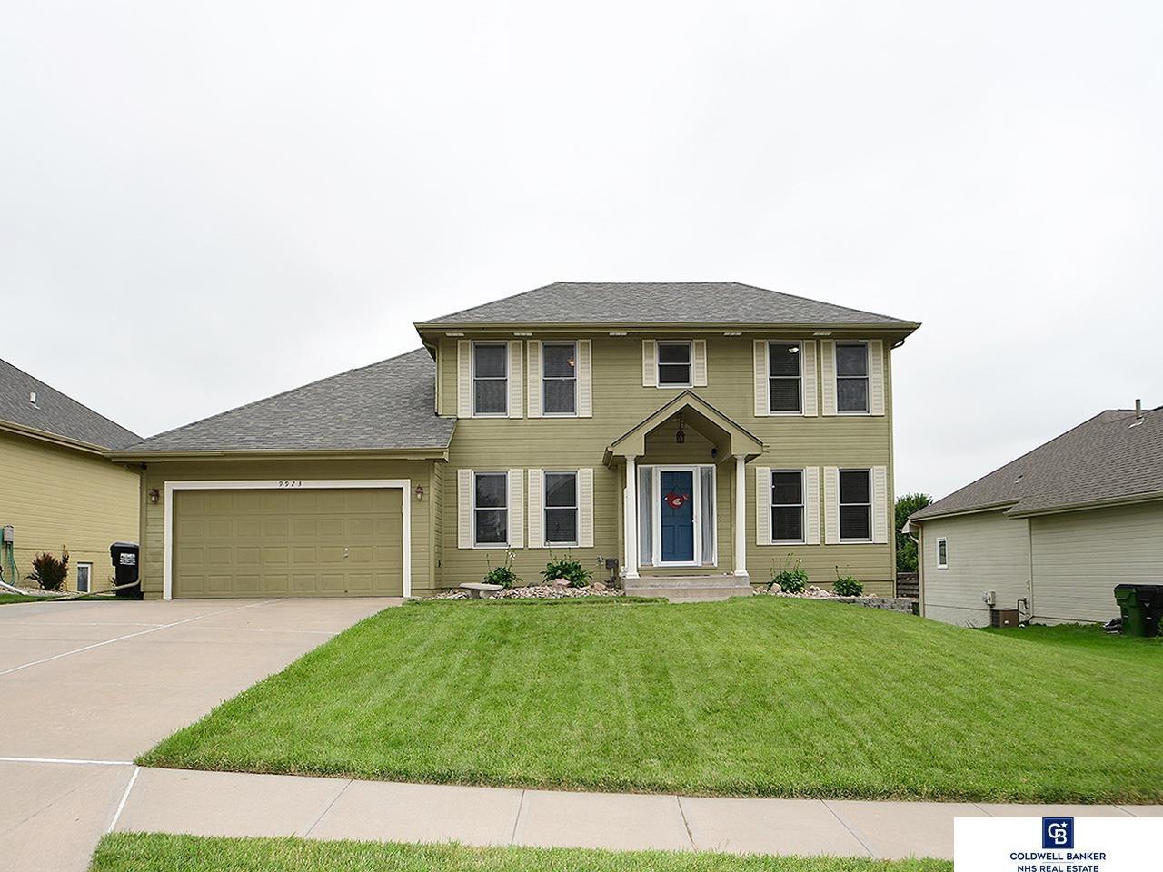 Property Photo: 9923 Idora Street NE 68128