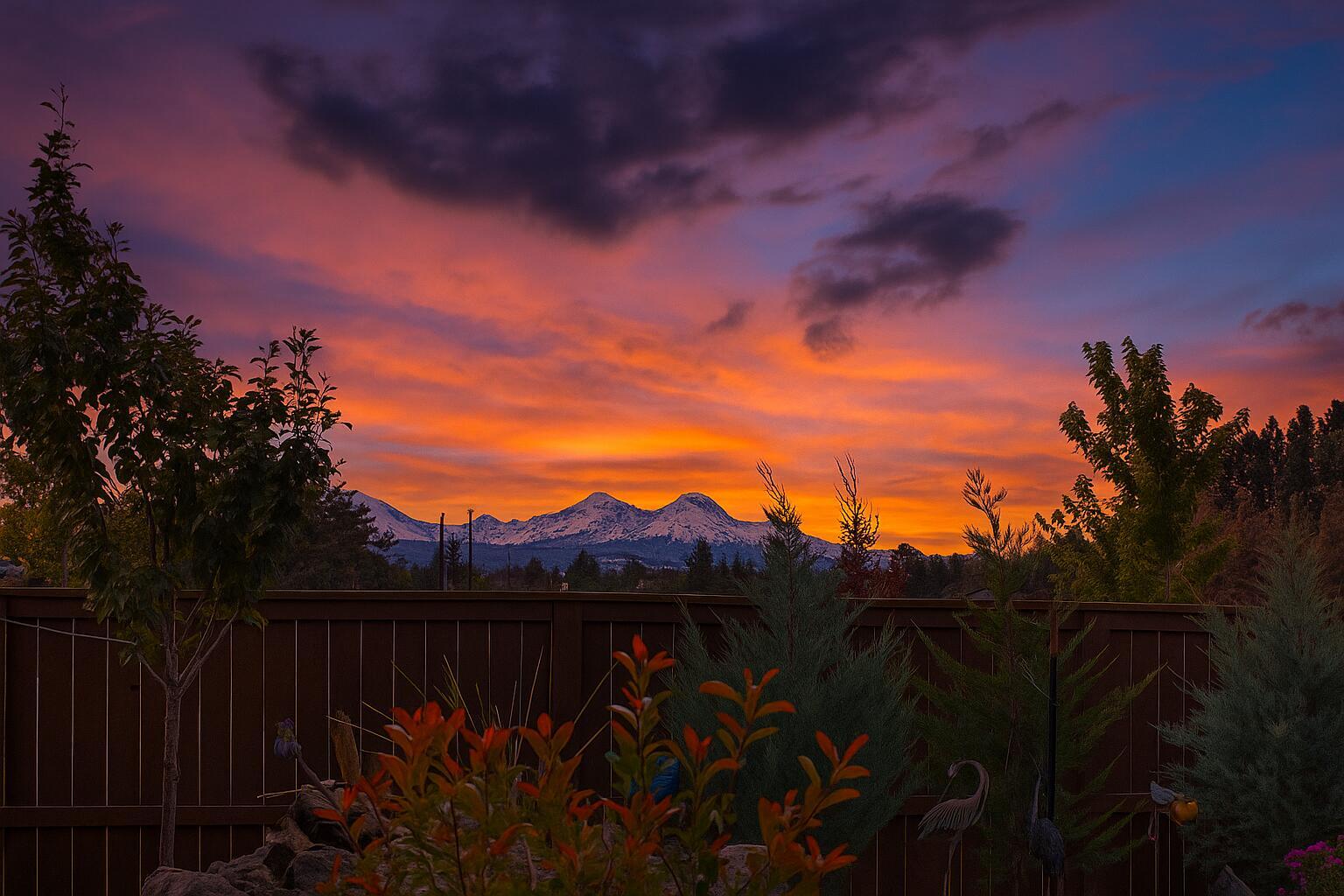 Property Photo:  3827 NE Oakside Loop  OR 97701 