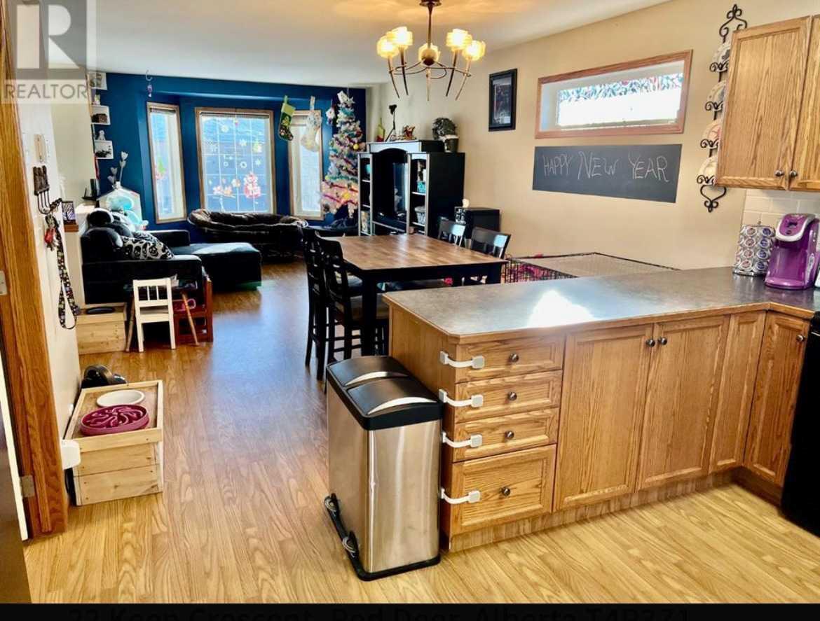 Property Photo: 22 Keen Crescent AB T4P 3Z1