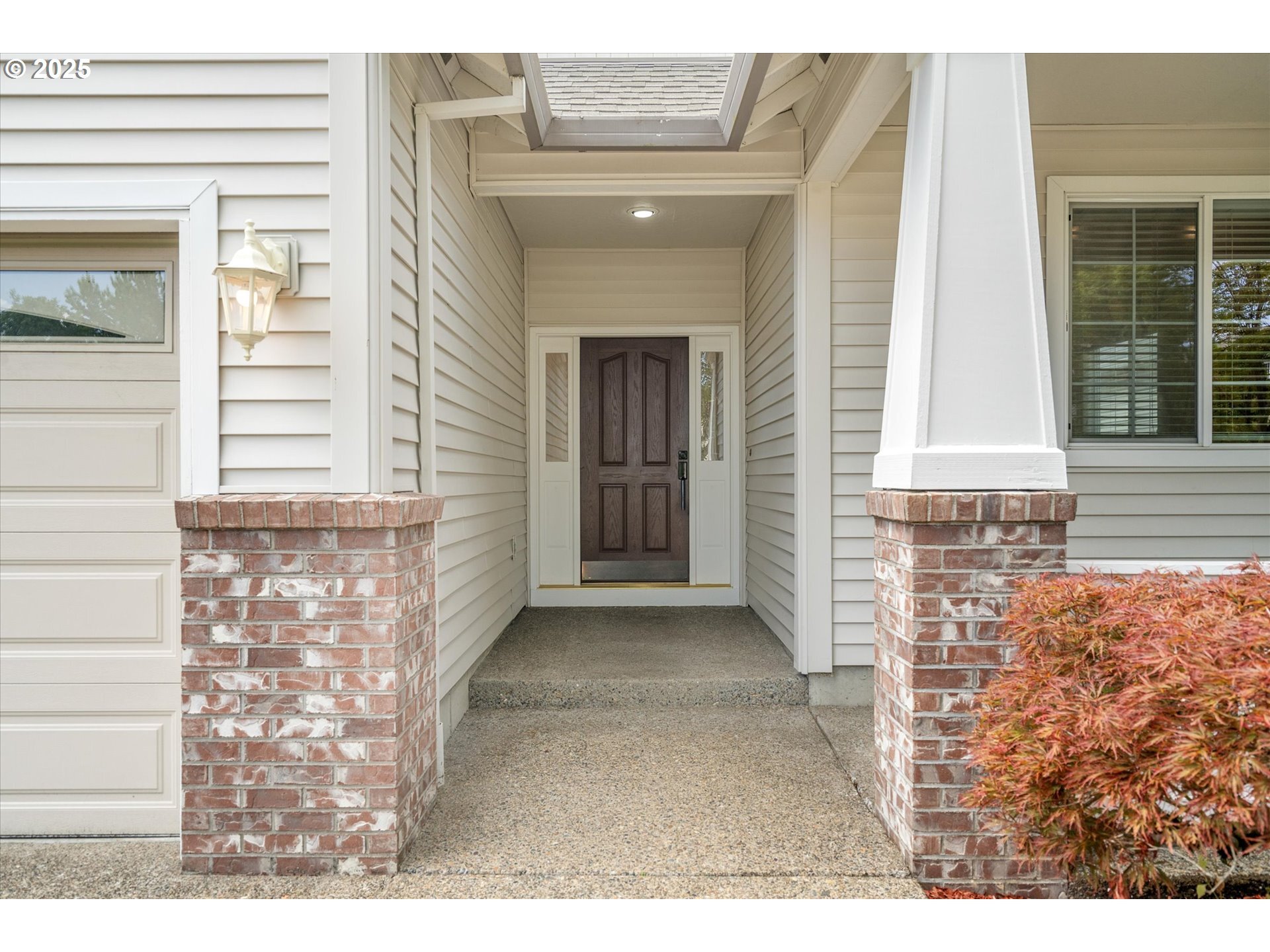 Property Photo: 15555 SW Harcourt Ter OR 97224