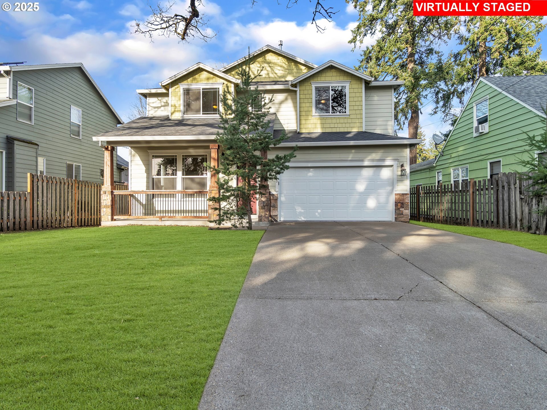Property Photo: 5813 SE Steele St OR 97206