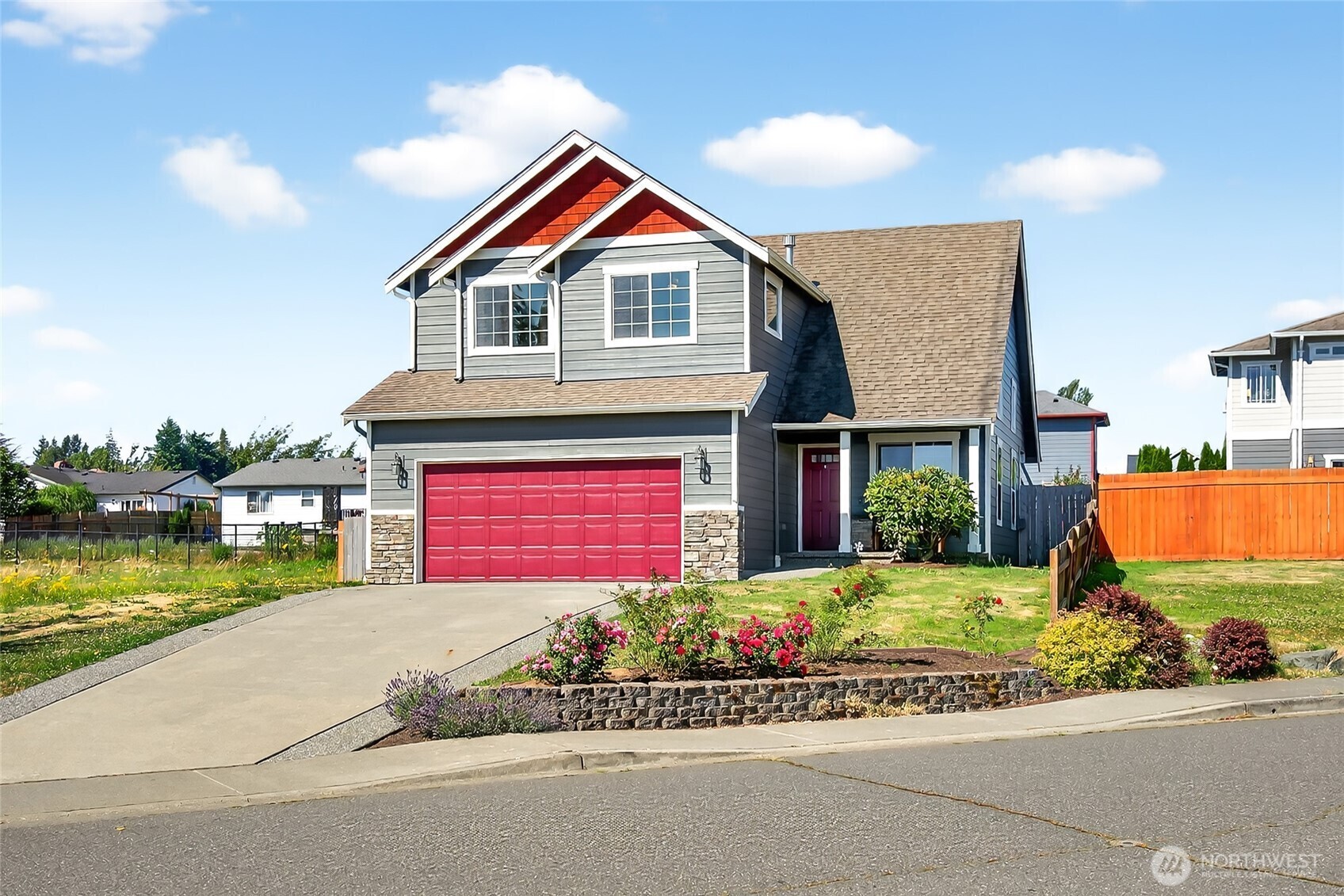 Property Photo: 2563 Pacific Highlands Avenue WA 98248