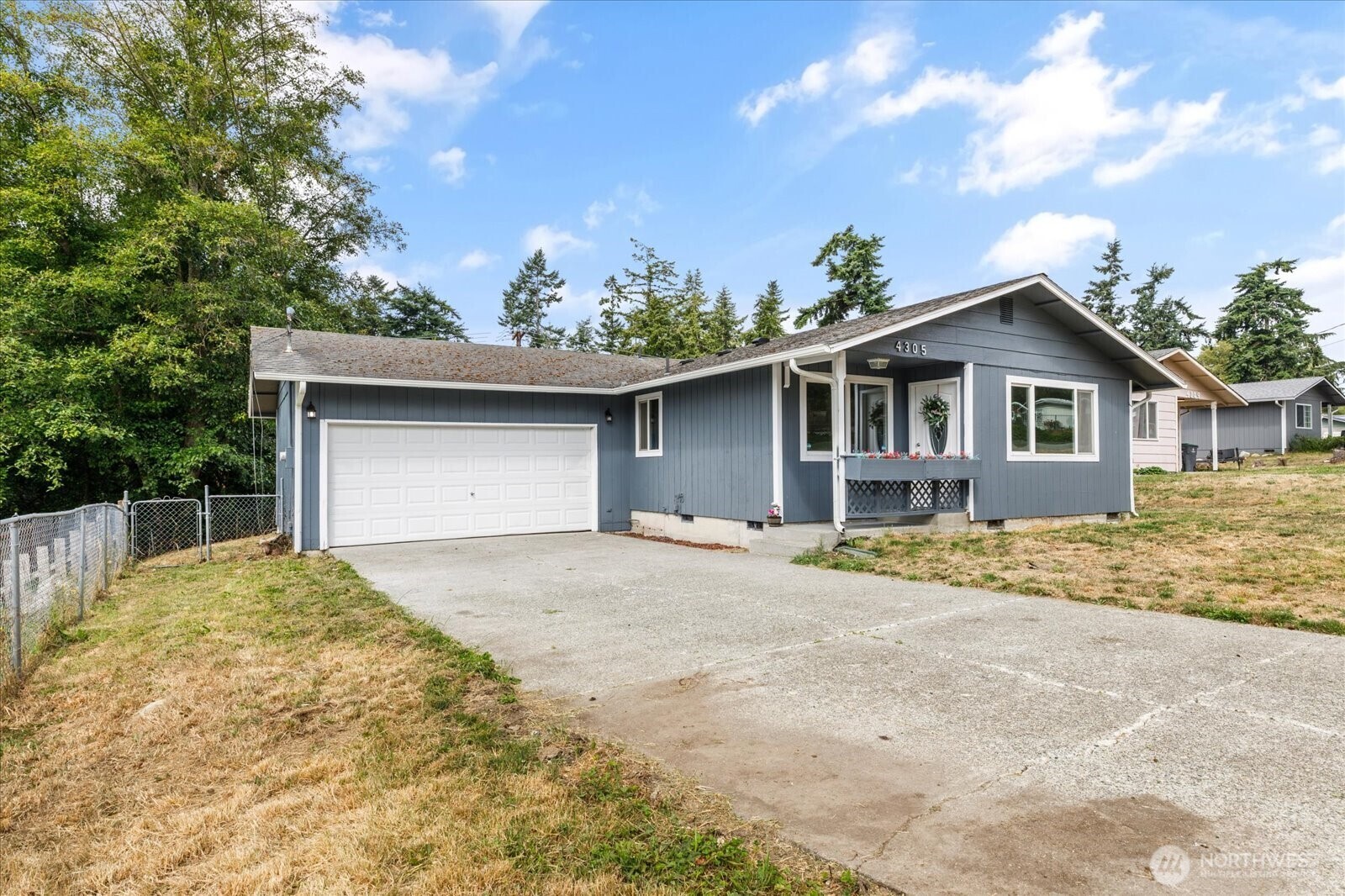 Property Photo:  4305  Northgate Drive  WA 98277 