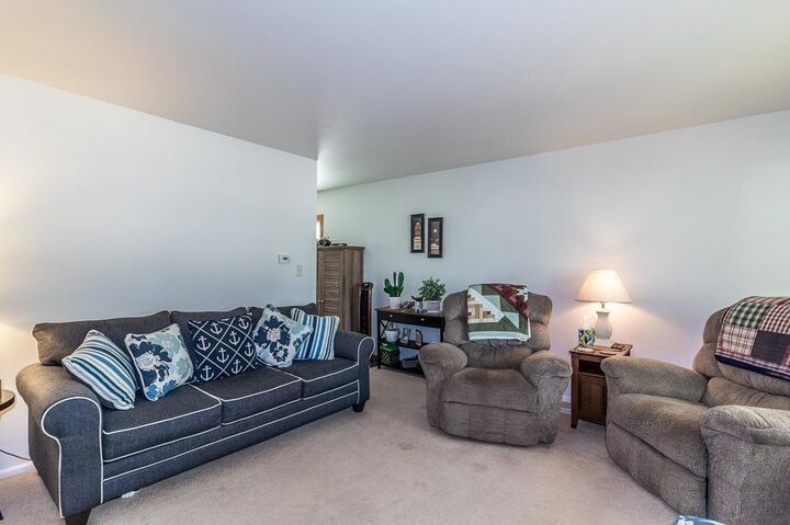 Property Photo:  1285 Glenview Drive  WI 54956-1971 