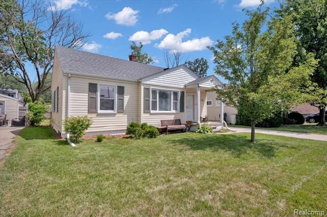 Property Photo: 3560 Greenfield Road MI 48072