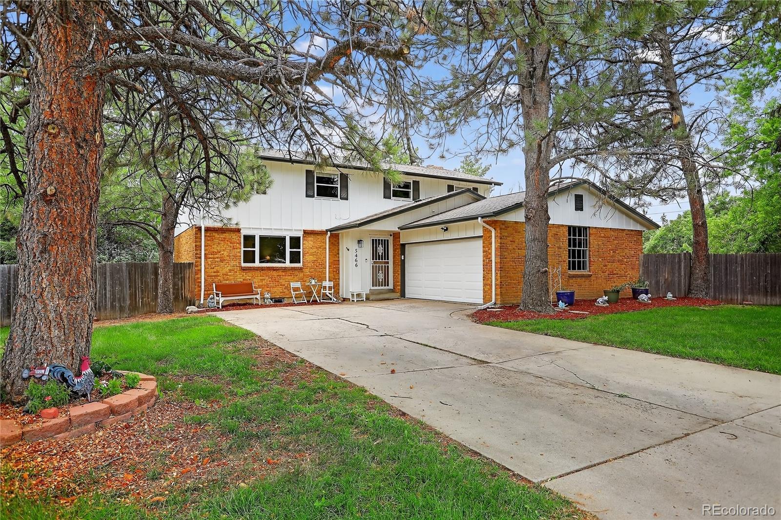 Property Photo: 5466 W Indore Drive CO 80128