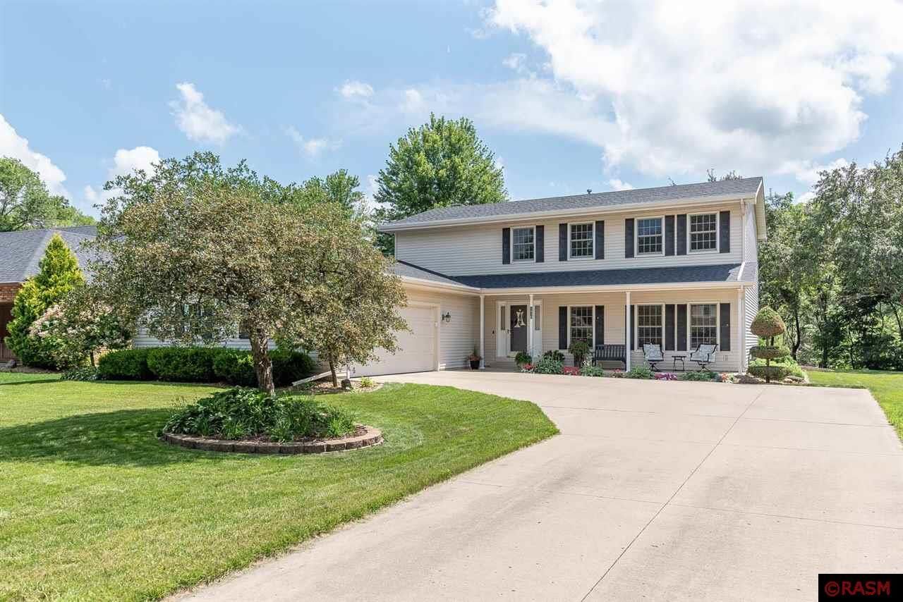 Property Photo:  1030 Oak Terrace Drive  MN 56003 